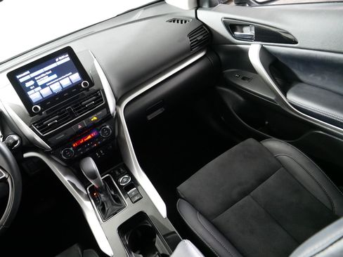 Used 2024 Mitsubishi Eclipse Cross SE AWD/4WD image 11