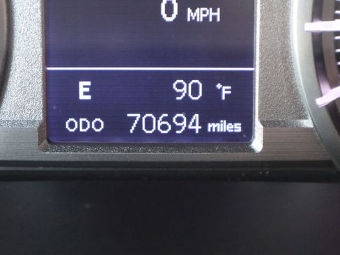 Used 2018 Toyota 4Runner TRD Off-Road image 19