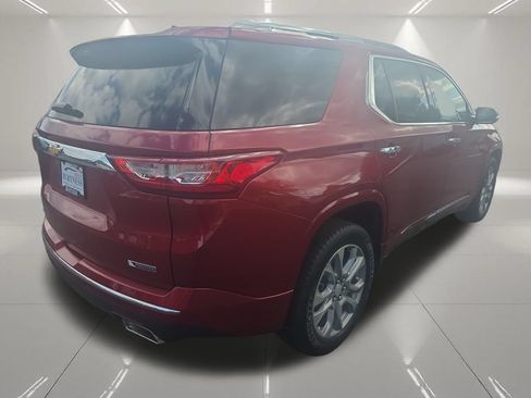 Certified 2018 Chevrolet Traverse Premier w/ Driver Confidence II Package FWD image 9