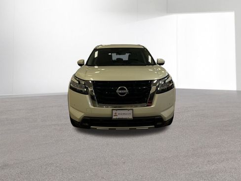 Certified 2024 Nissan Pathfinder SL image 27