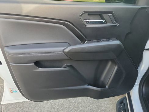 Used 2023 GMC Canyon Elevation w/ Elevation Premium Package AWD/4WD image 12