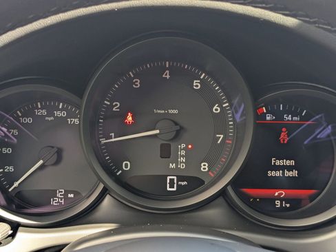 New 2026 Porsche Macan image 17