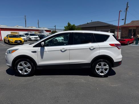 Used 2015 Ford Escape SE AWD/4WD image 3