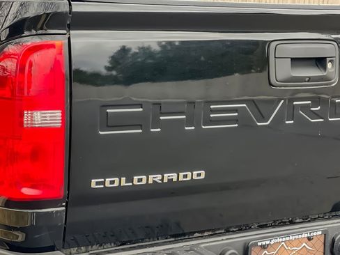 Used 2022 Chevrolet Colorado LT w/ LT Convenience Package image 37