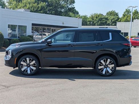 New 2025 Mitsubishi Outlander SEL image 6