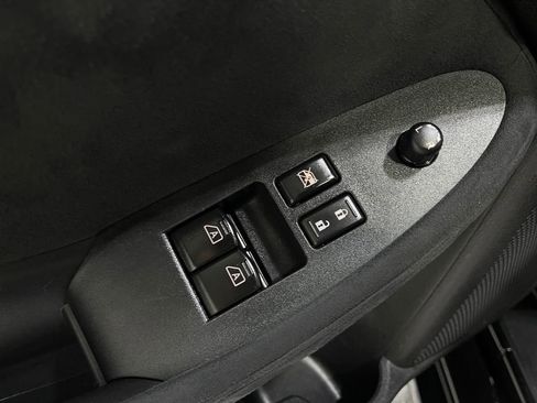 Used 2013 Nissan 370Z Touring image 13