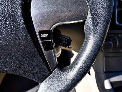 Used 2013 Toyota Highlander FWD image 20