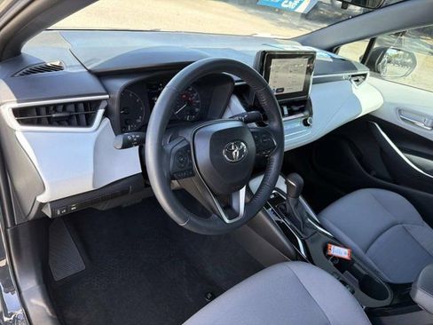 Certified 2025 Toyota Corolla SE image 10