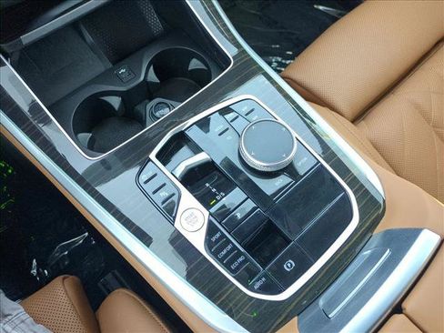 Used 2024 BMW X5 sDrive40i w/ Premium Package RWD image 12