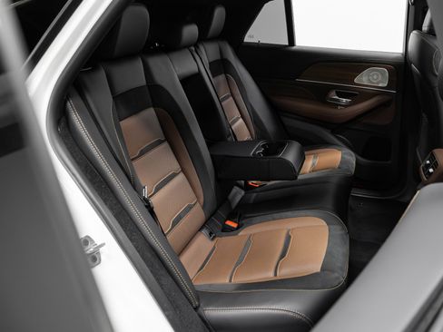 Used 2024 Mercedes-Benz GLE 53 AMG 4MATIC Coupe image 24