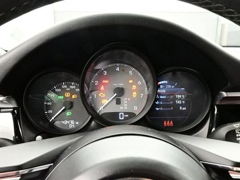 Certified 2023 Porsche Macan S AWD/4WD image 9