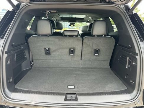 Used 2024 GMC Acadia Denali w/ LPO, Floor Liner Package AWD/4WD image 9