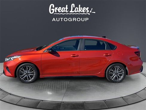 Used 2023 Kia Forte GT-Line w/ GT-Line Premium Package image 2