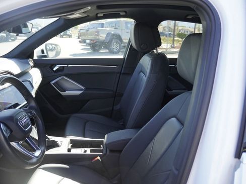 Used 2023 Audi Q3 2.0T Premium image 20