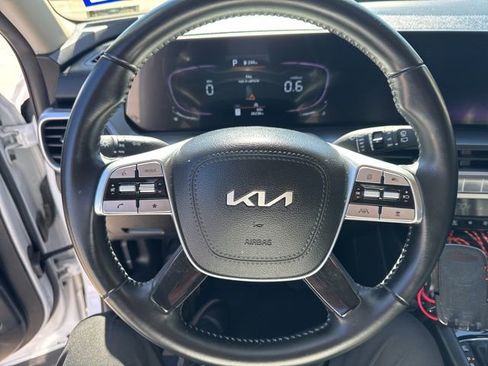 Certified 2023 Kia Telluride LX image 6