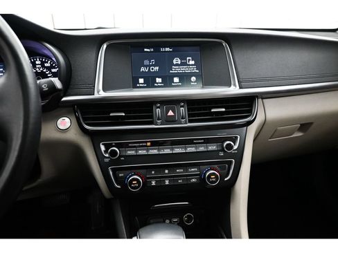 Used 2018 Kia Optima EX w/ Premium Package FWD image 17