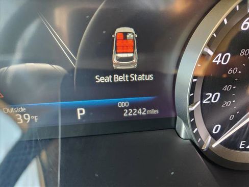 Used 2023 Toyota Highlander XLE image 36