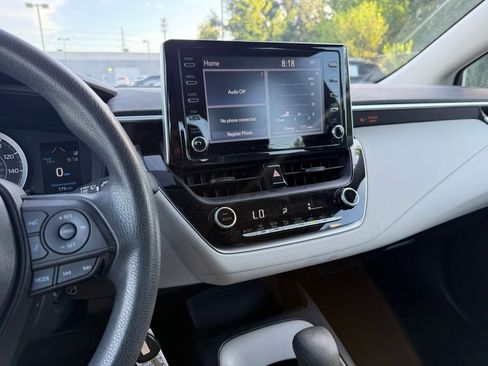 Used 2020 Toyota Corolla LE FWD image 24