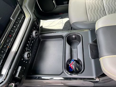 New 2026 Chevrolet Silverado 2500 ZR2 AWD/4WD image 14