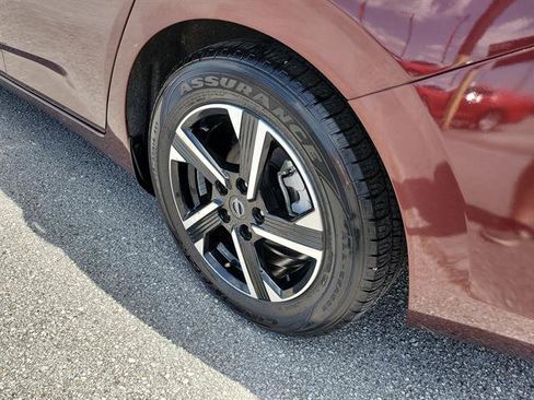 Used 2024 Nissan Sentra SV FWD image 26