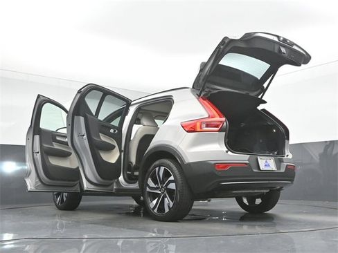 Used 2024 Volvo XC40 B5 Plus w/ Protection Package Premier image 54