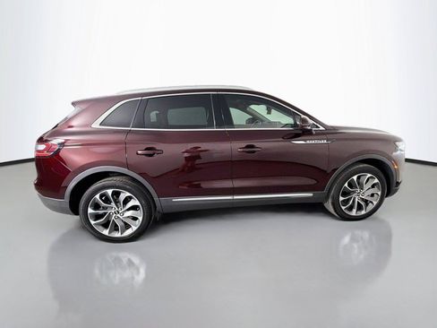 Used 2023 Lincoln Nautilus Reserve AWD/4WD image 4