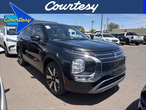 Used 2025 Mitsubishi Outlander SE AWD/4WD image 1