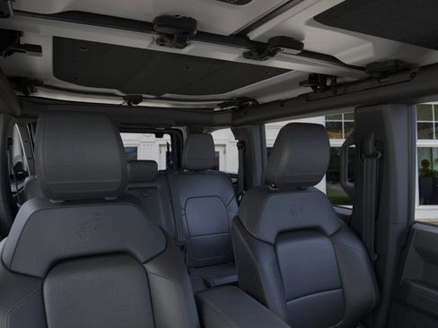 New 2025 Ford Bronco Badlands image 12