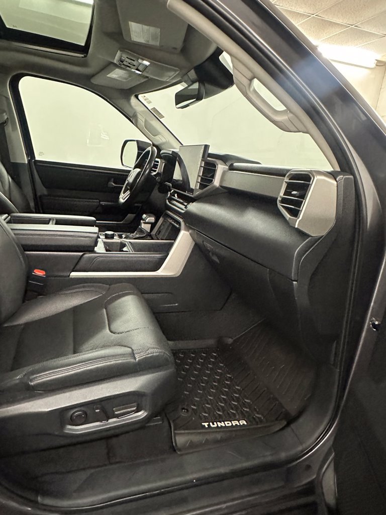 Used 2022 Toyota Tundra Limited AWD/4WD image 38