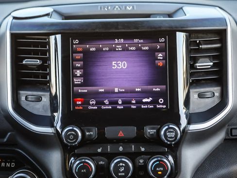 Used 2021 RAM 1500 Big Horn image 14