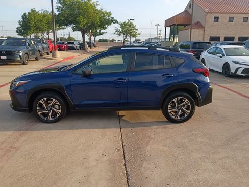 Used 2025 Subaru Crosstrek 2.0i Premium image 4