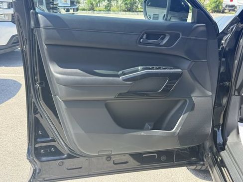 Used 2024 Nissan Pathfinder SV FWD image 32