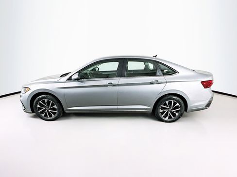 Used 2025 Volkswagen Jetta S image 4