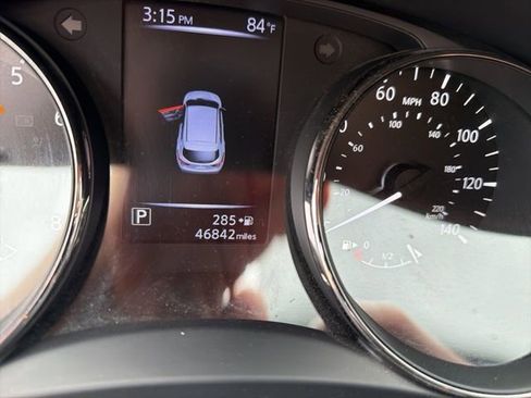 Used 2017 Nissan Rogue Sport SL FWD image 13