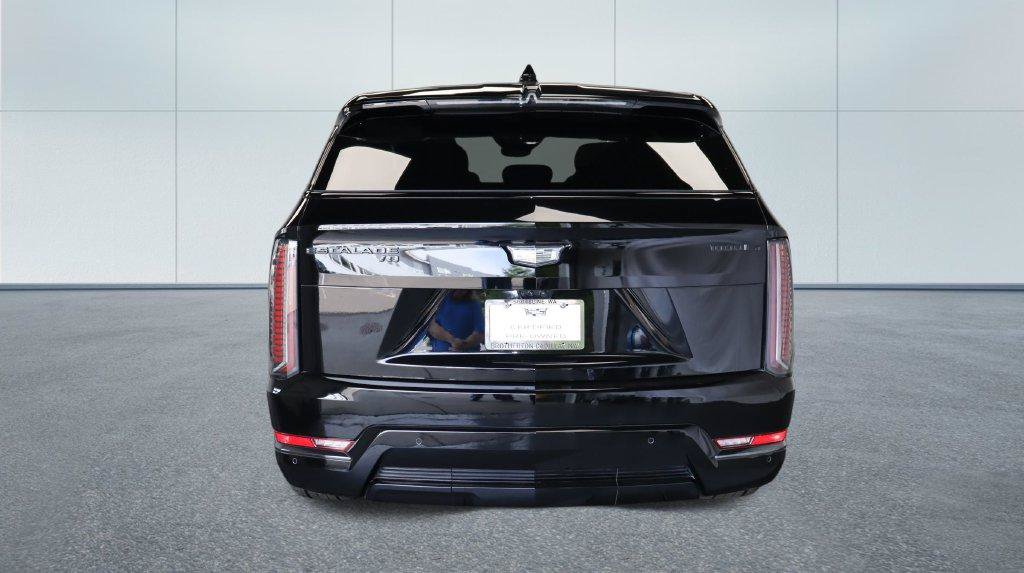 Certified 2025 Cadillac Escalade IQ Sport 2 w/ LPO, ONYX Package AWD/4WD image 5