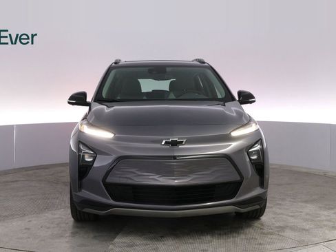 Used 2022 Chevrolet Bolt EUV Premier w/ Sun & Sound Package image 12