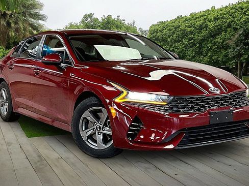 Used 2021 Kia K5 LXS FWD image 10