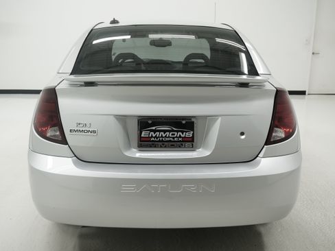 Used 2005 Saturn ION Level 3 w/ Travel Pkg FWD image 5