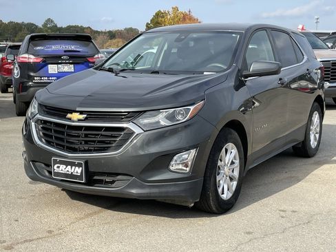 Used 2020 Chevrolet Equinox LT image 3