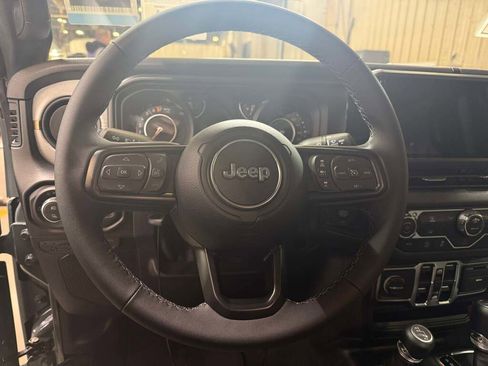 New 2026 Jeep Gladiator Sport image 23