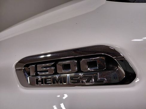 Certified 2019 RAM 1500 Big Horn AWD/4WD image 26