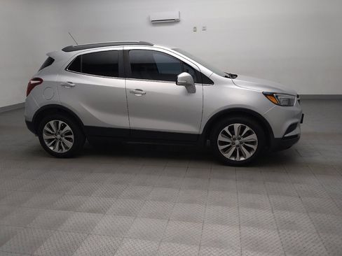 Used 2019 Buick Encore Preferred image 11