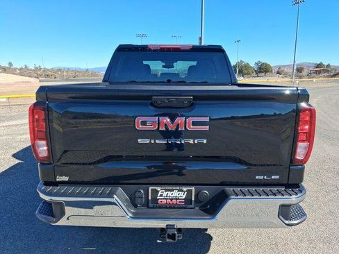 New 2026 GMC Sierra 1500 SLE image 6