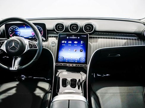 Used 2023 Mercedes-Benz C 300 Sedan image 12