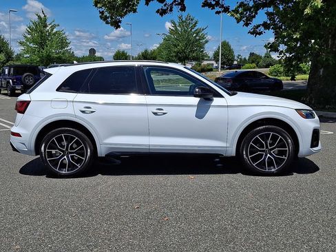 Certified 2024 Audi SQ5 Premium Plus AWD/4WD image 10