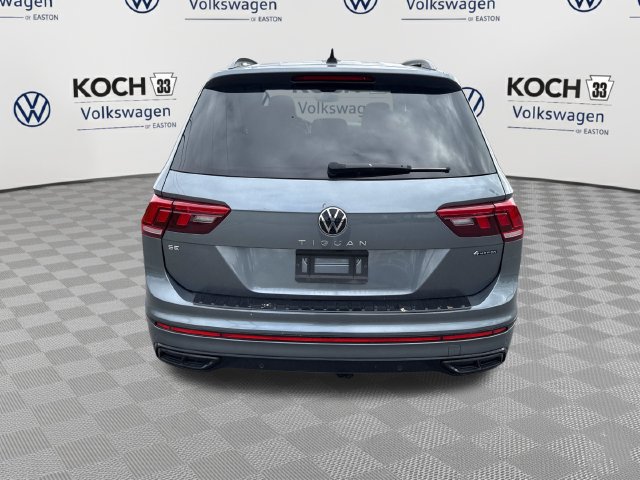 Certified 2023 Volkswagen Tiguan SE R-Line AWD/4WD image 7