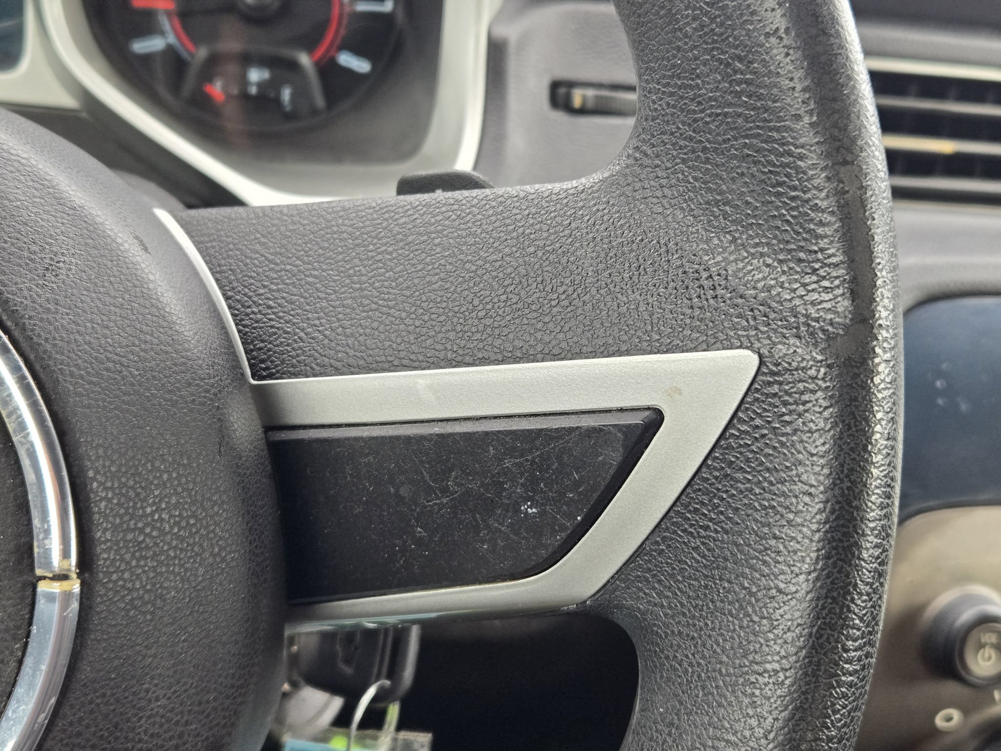 Used 2010 Chevrolet Camaro LT RWD image 29