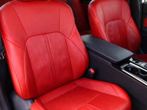 Used 2025 Toyota Camry XSE w/ Premium Plus Package image 18