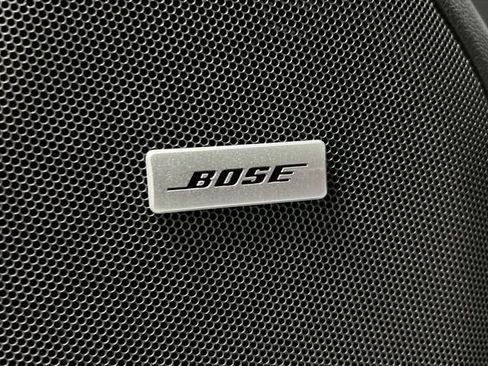 New 2026 Chevrolet Suburban LT image 24