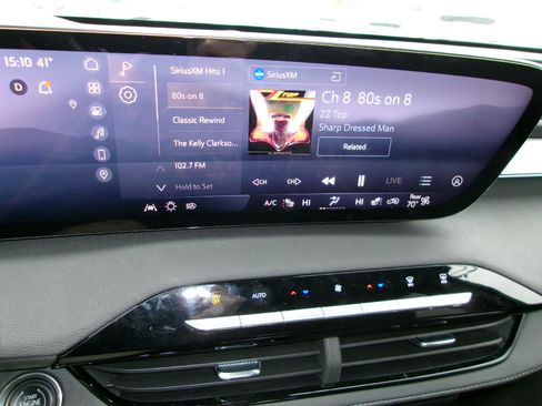 Used 2025 Buick Enclave Preferred image 18